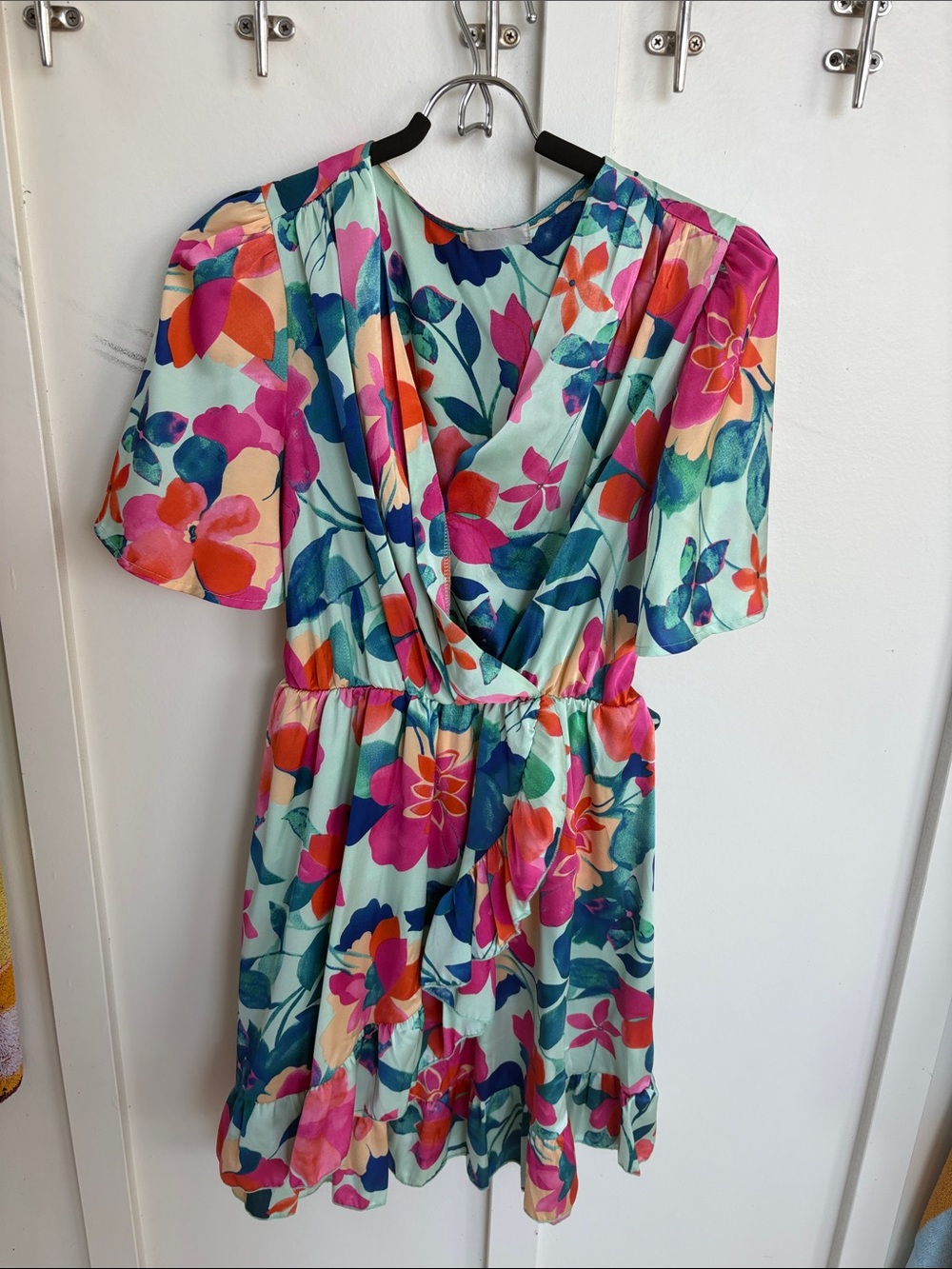 Q2 Mint Floral Mini Dress with Fuchsia and Orange Blooms